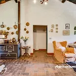 דירה Exclusive With Fireplace *