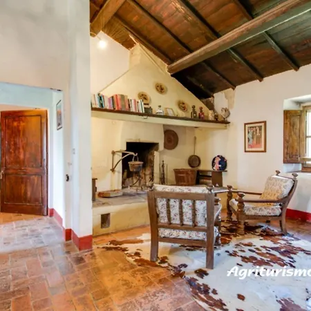 Exclusive With Fireplace La Lama